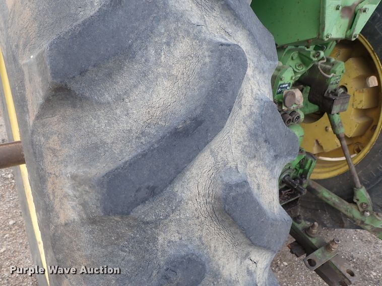 image for item DG2347 John Deere 4320  tractor