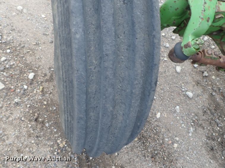 image for item DG2347 John Deere 4320  tractor