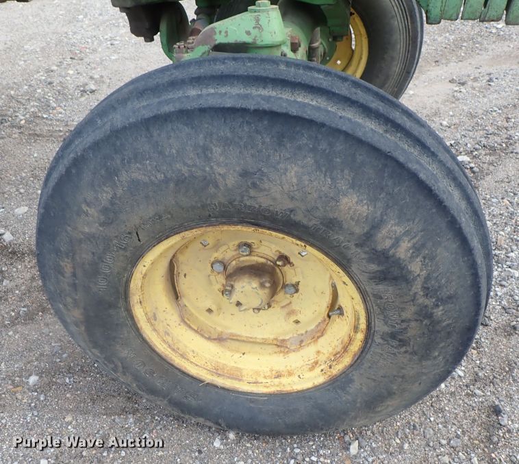 image for item DG2347 John Deere 4320  tractor