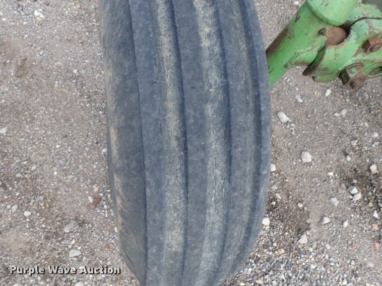 image for item DG2347 John Deere 4320  tractor