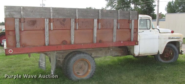 image for item DG2647 1959 Chevrolet Viking 60  grain truck