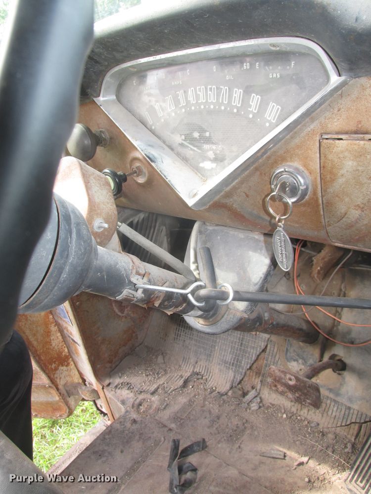 image for item DG2647 1959 Chevrolet Viking 60  grain truck