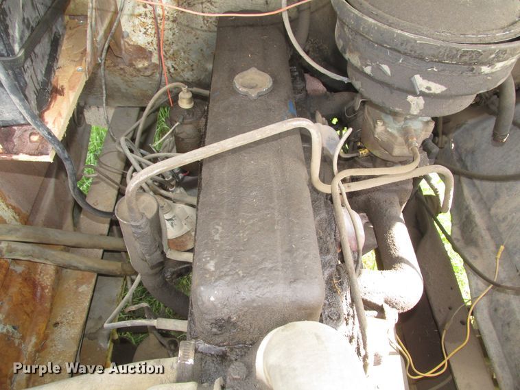 image for item DG2647 1959 Chevrolet Viking 60  grain truck