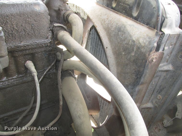 image for item DG2647 1959 Chevrolet Viking 60  grain truck