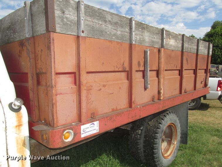 image for item DG2647 1959 Chevrolet Viking 60  grain truck