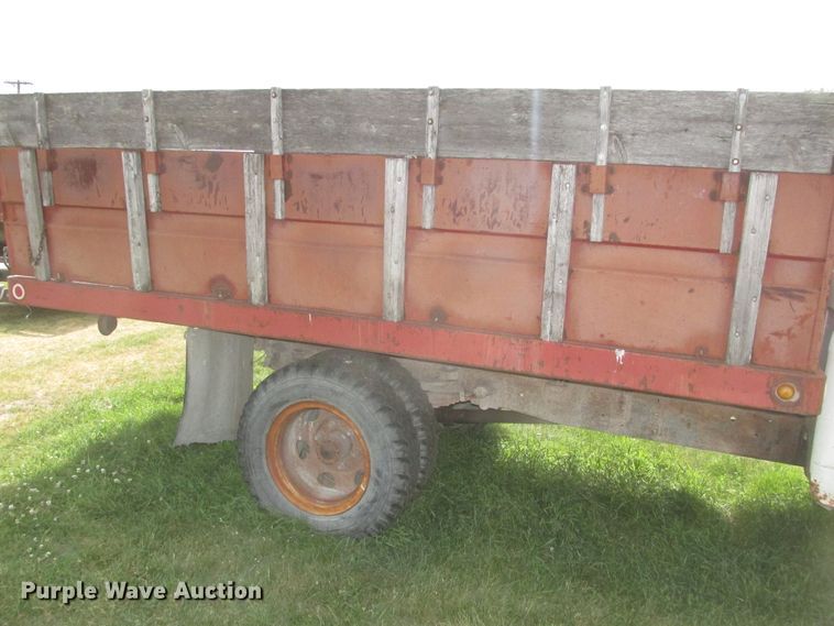 image for item DG2647 1959 Chevrolet Viking 60  grain truck