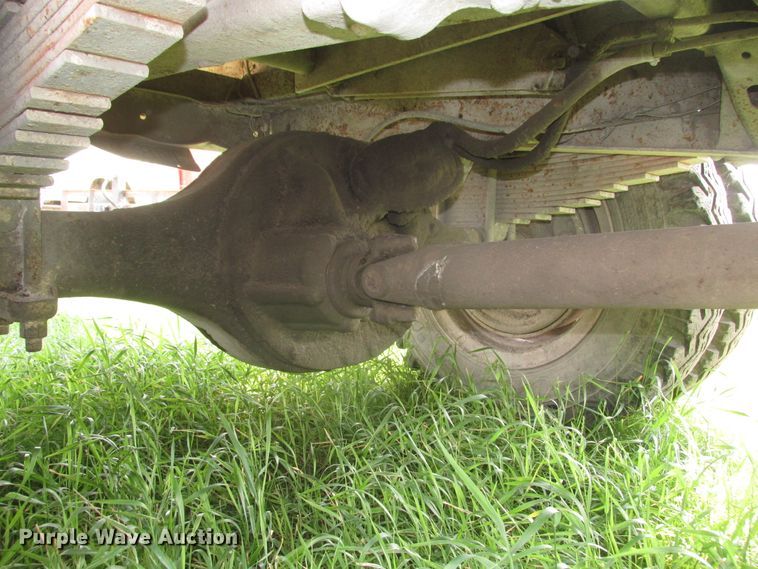 image for item DG2647 1959 Chevrolet Viking 60  grain truck