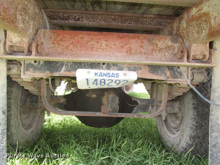 image for item DG2647 1959 Chevrolet Viking 60  grain truck