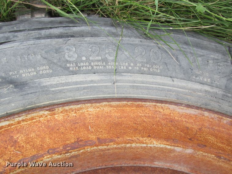 image for item DG2647 1959 Chevrolet Viking 60  grain truck