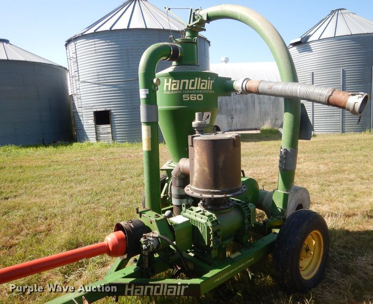 image for item DG4505 Handlair 560 pneumatic grain conveyor