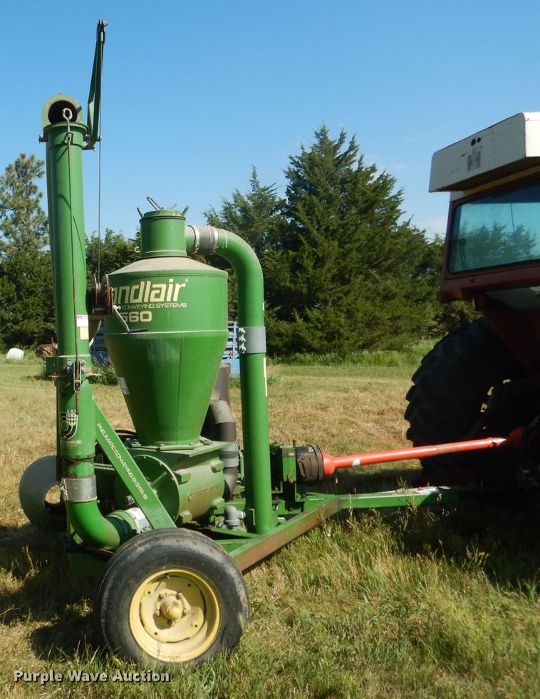 image for item DG4505 Handlair 560 pneumatic grain conveyor