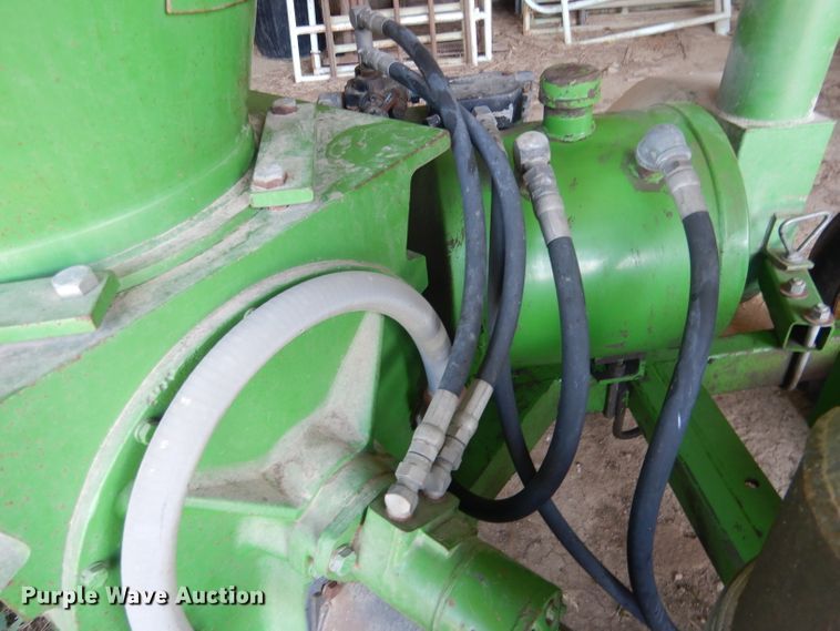 image for item DG4505 Handlair 560 pneumatic grain conveyor