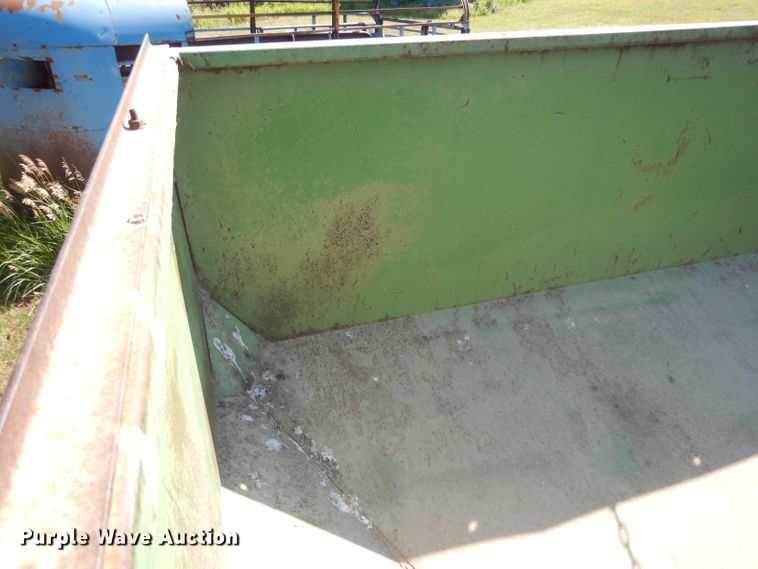 image for item DG4506 Dakon 280 gravity wagon