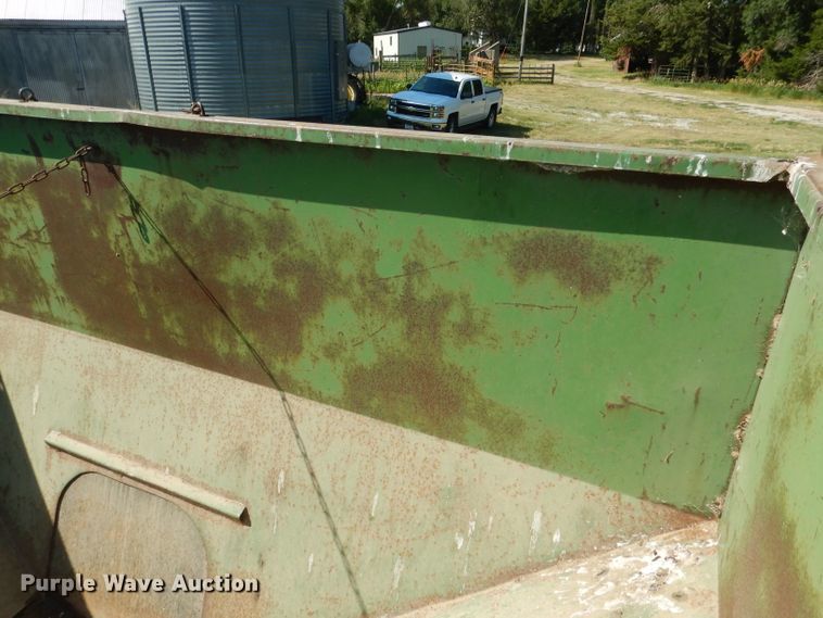 image for item DG4506 Dakon 280 gravity wagon