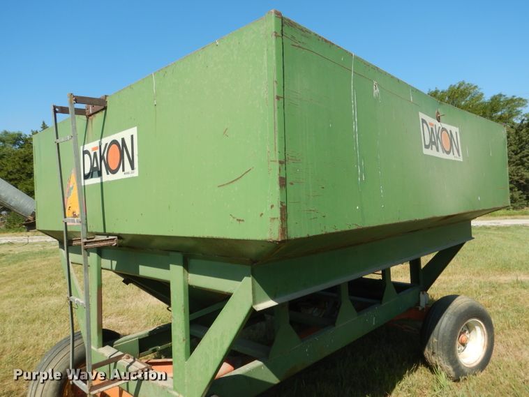 image for item DG4506 Dakon 280 gravity wagon