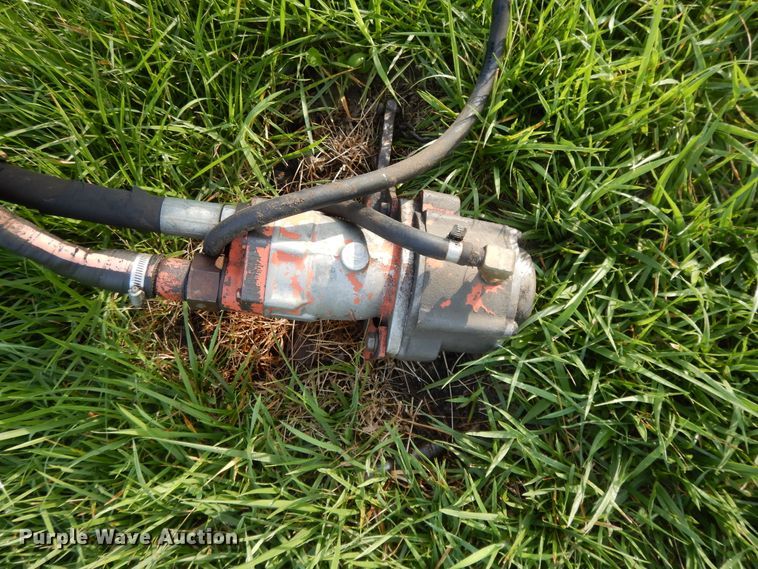 image for item DG7953 Hesston 1014  HydroSwing windrower