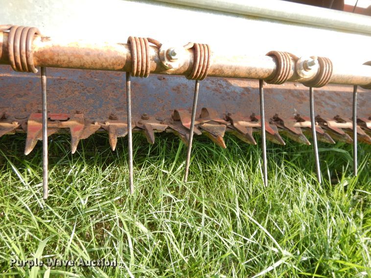 image for item DG7953 Hesston 1014  HydroSwing windrower