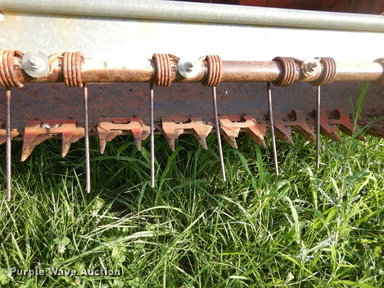 image for item DG7953 Hesston 1014  HydroSwing windrower
