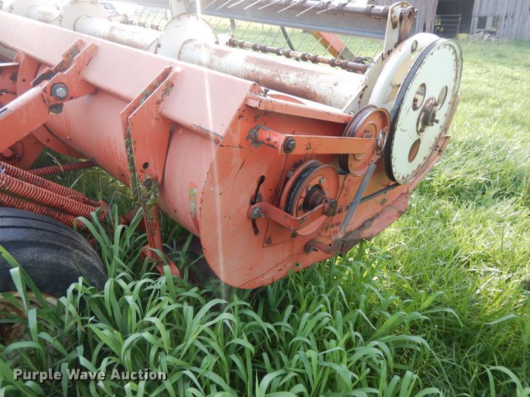 image for item DG7953 Hesston 1014  HydroSwing windrower