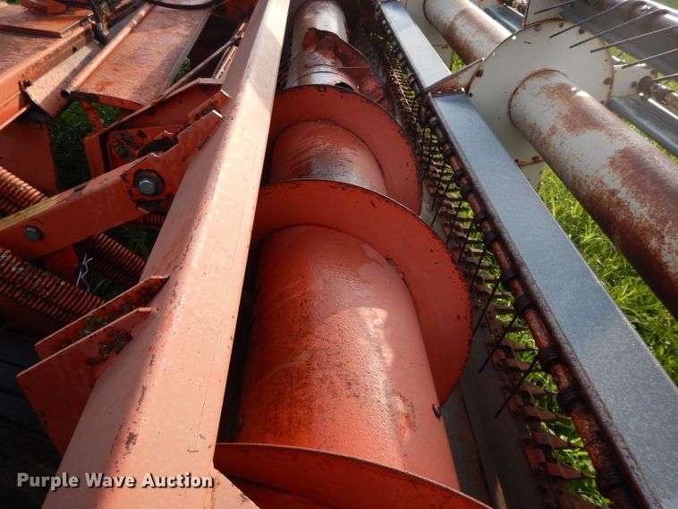 image for item DG7953 Hesston 1014  HydroSwing windrower