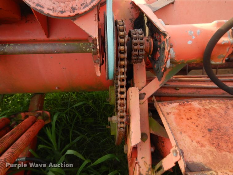 image for item DG7953 Hesston 1014  HydroSwing windrower
