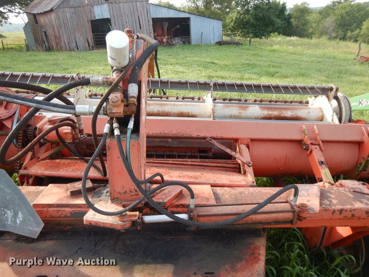 image for item DG7953 Hesston 1014  HydroSwing windrower