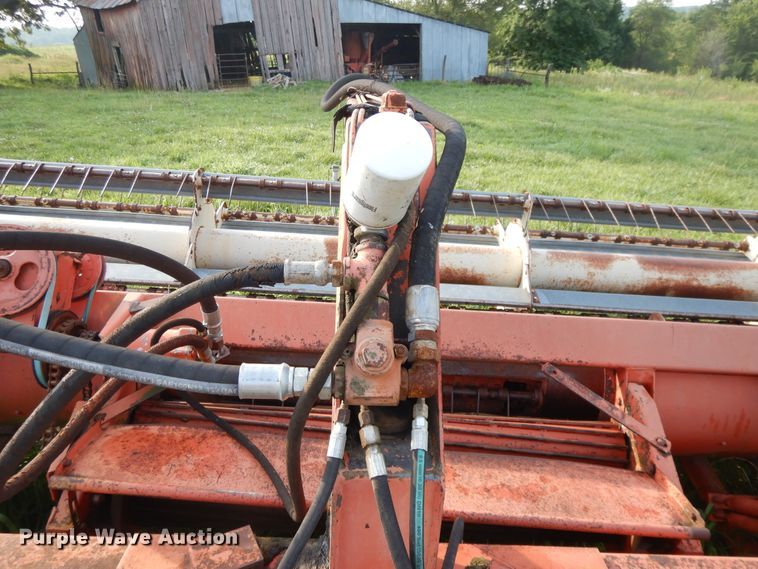 image for item DG7953 Hesston 1014  HydroSwing windrower