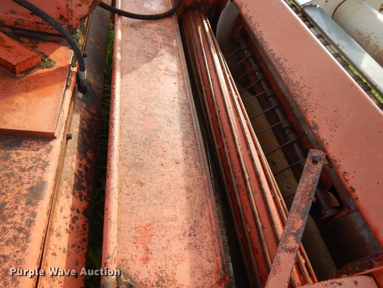 image for item DG7953 Hesston 1014  HydroSwing windrower