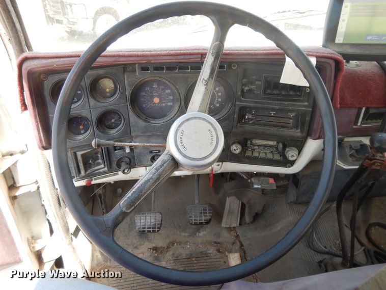 image for item DG7993 1986 Chevrolet C70 applicator truck