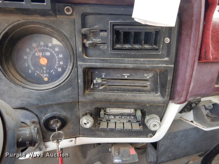 image for item DG7993 1986 Chevrolet C70 applicator truck