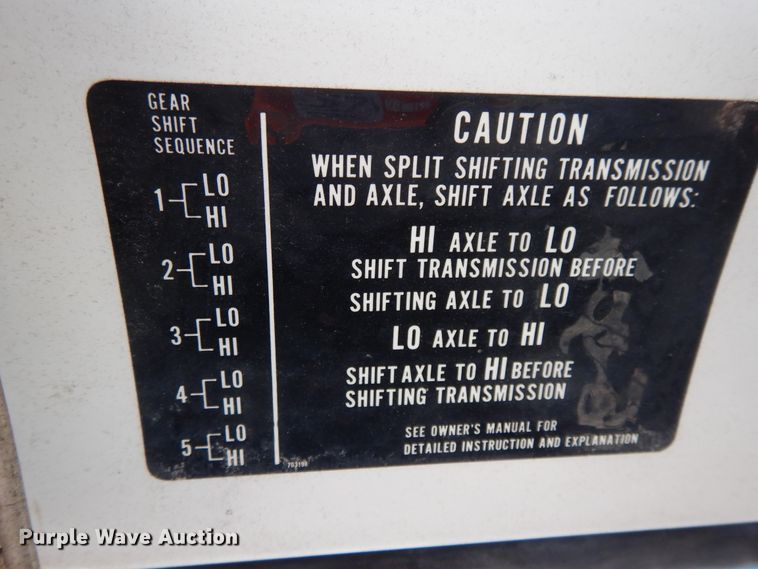 image for item DG7993 1986 Chevrolet C70 applicator truck