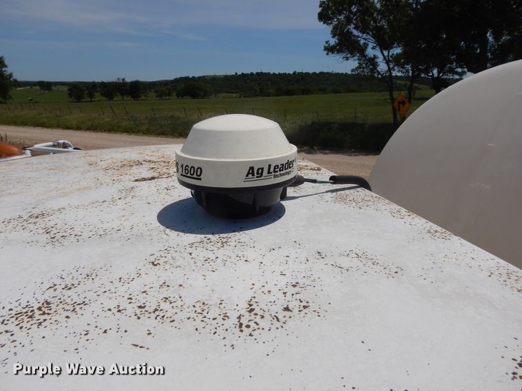 image for item DG7993 1986 Chevrolet C70 applicator truck