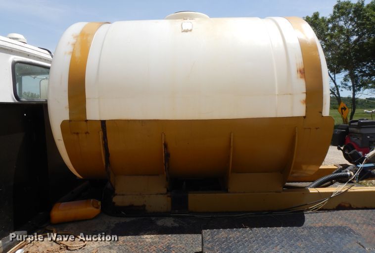 image for item DG7993 1986 Chevrolet C70 applicator truck