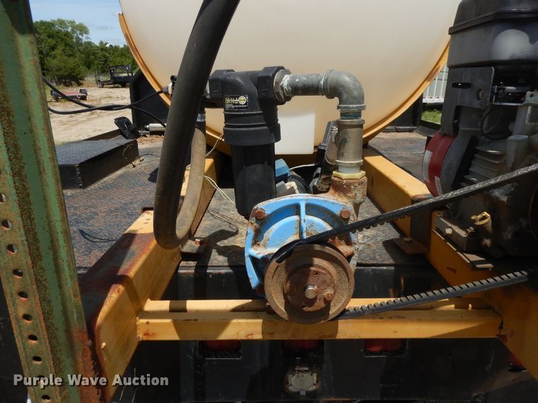 image for item DG7993 1986 Chevrolet C70 applicator truck