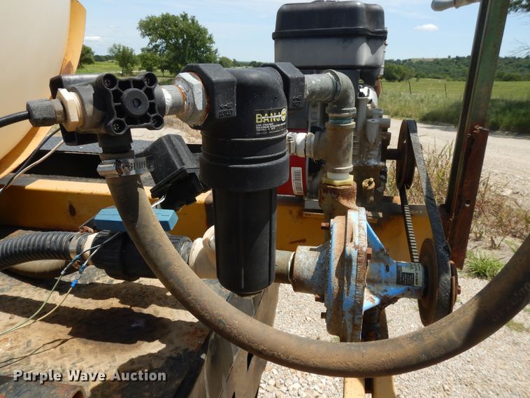 image for item DG7993 1986 Chevrolet C70 applicator truck