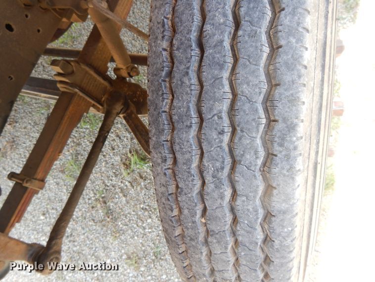 image for item DG7993 1986 Chevrolet C70 applicator truck