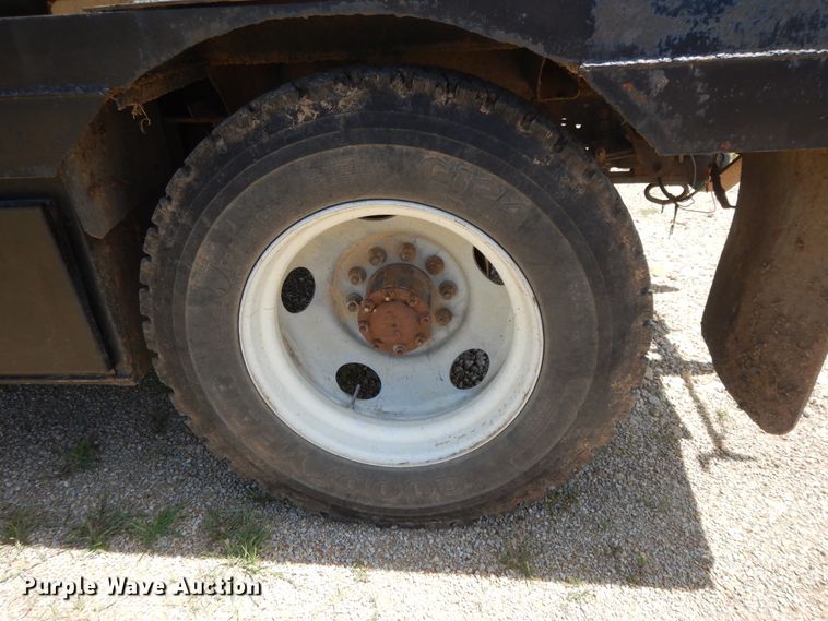 image for item DG7993 1986 Chevrolet C70 applicator truck