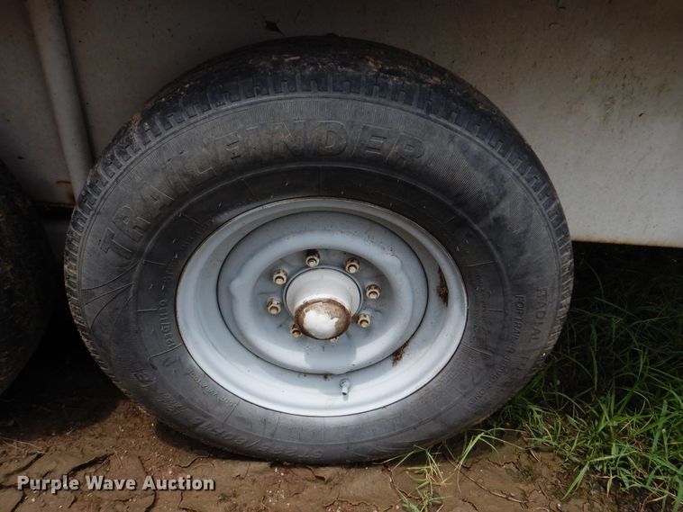 image for item DG8697 1989 Gooseneck Trailers livestock trailer