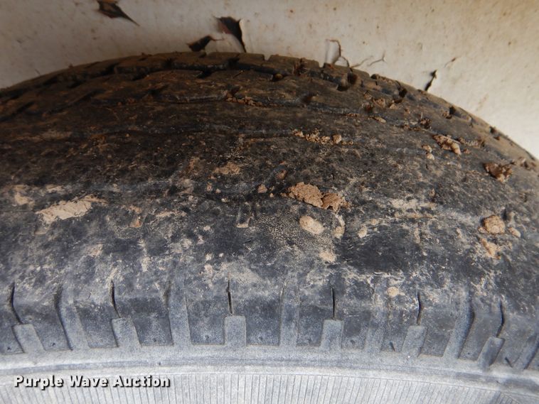 image for item DG8697 1989 Gooseneck Trailers livestock trailer