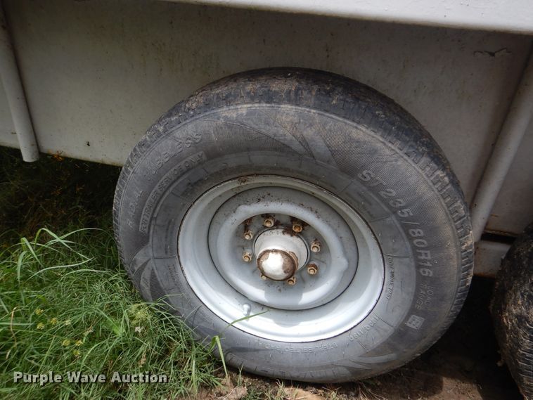 image for item DG8697 1989 Gooseneck Trailers livestock trailer