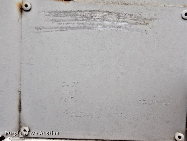 image for item DG8697 1989 Gooseneck Trailers livestock trailer