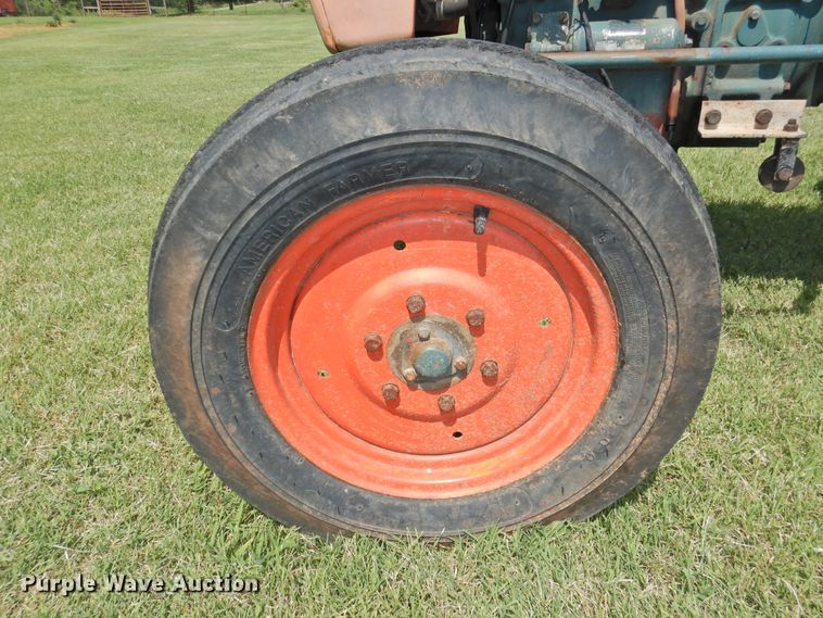 image for item DI0242 Kubota L260  tractor