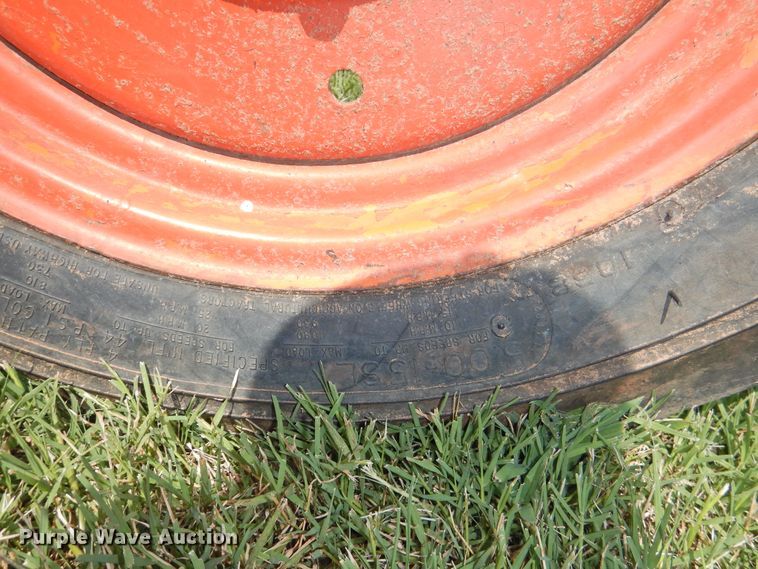 image for item DI0242 Kubota L260  tractor