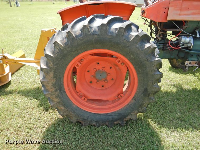image for item DI0242 Kubota L260  tractor