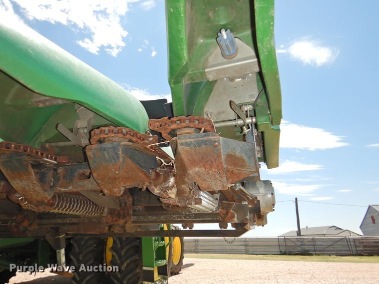 image for item DI0247 2009 Geringhoff RD1200/B corn head