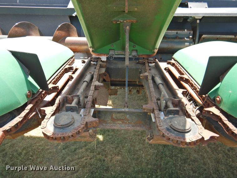 image for item DI0247 2009 Geringhoff RD1200/B corn head