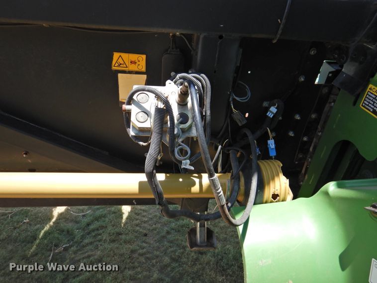 image for item DI0247 2009 Geringhoff RD1200/B corn head