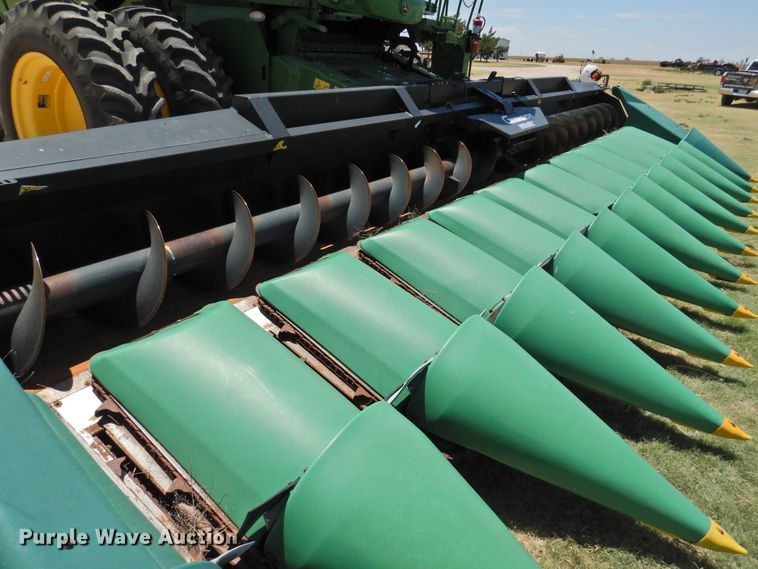 image for item DI0247 2009 Geringhoff RD1200/B corn head