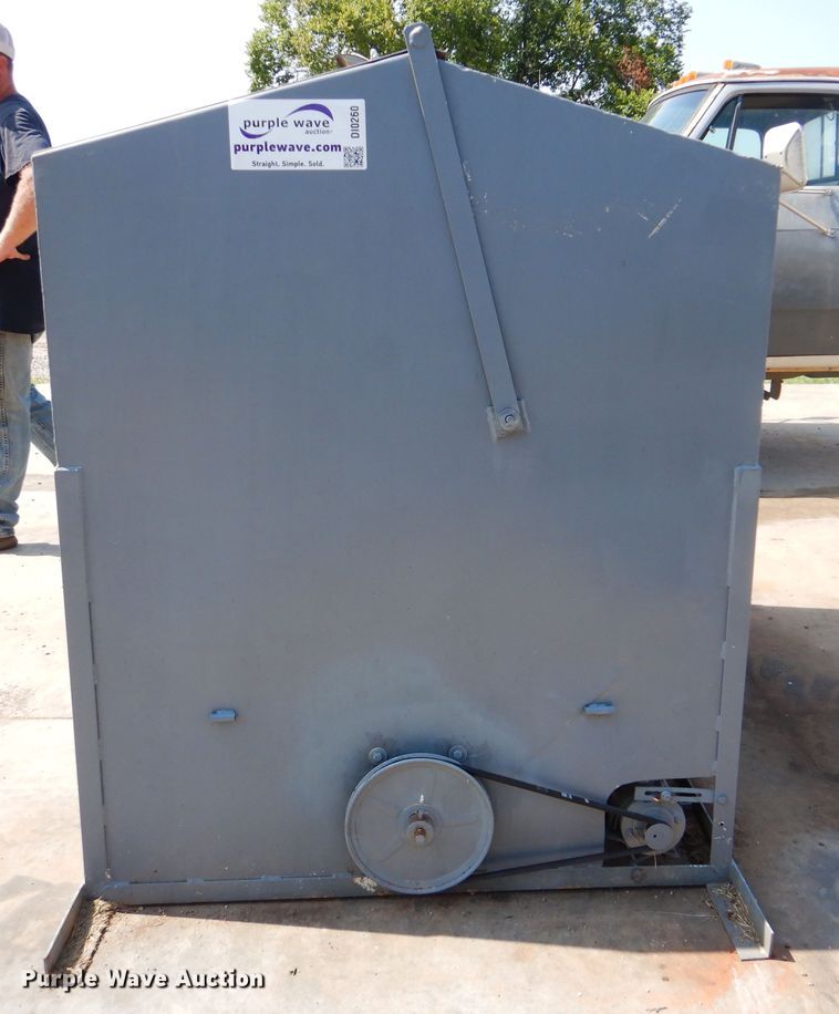 image for item DI0260 Bar-Six cake feeder