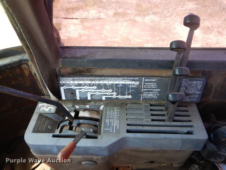 image for item DI0274 1983 John Deere 8450  4WD tractor